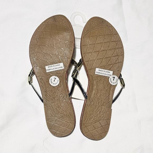 FREE with bundle! Easy USA New black & gold sandals size 7 - Picture 2 of 6